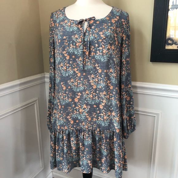 Melrose and Market Dresses & Skirts - ⭐️ 3/$15 Melrose & Market Floral Boho Shift Dress